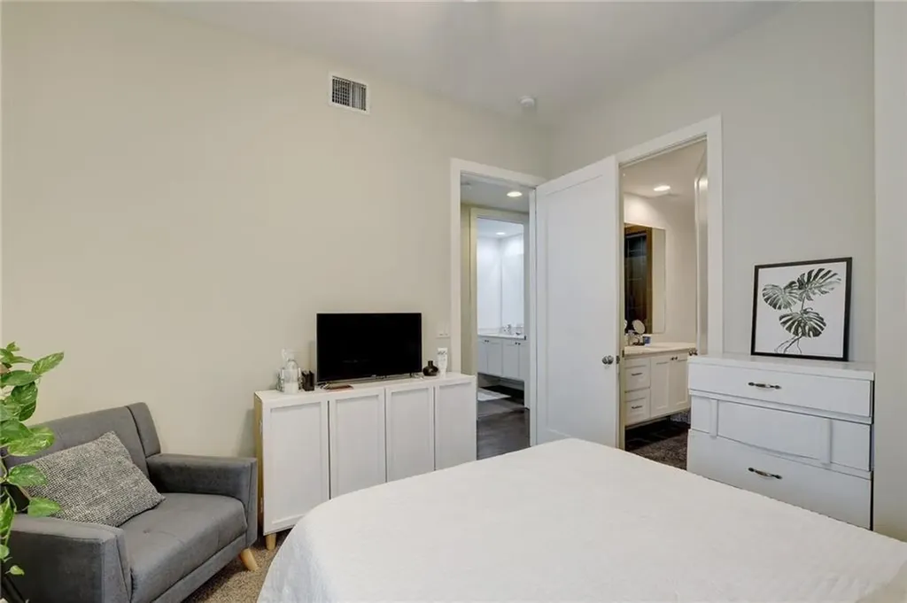 2708 San Pedro Street Austin TX 78705