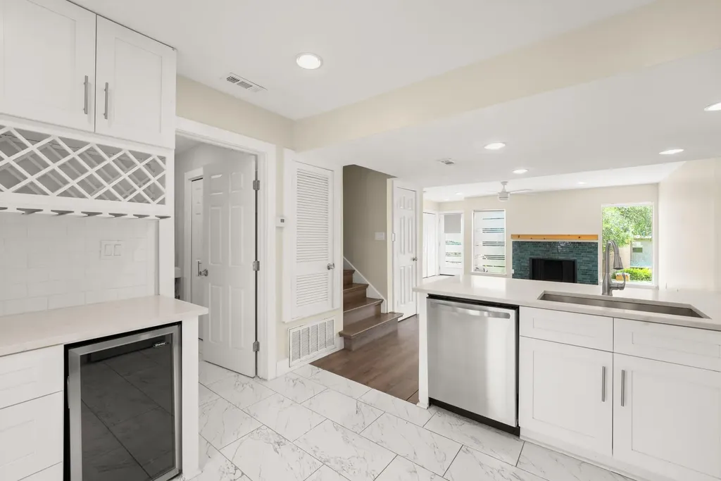 6410 Chimney Creek Circle Austin TX 78723