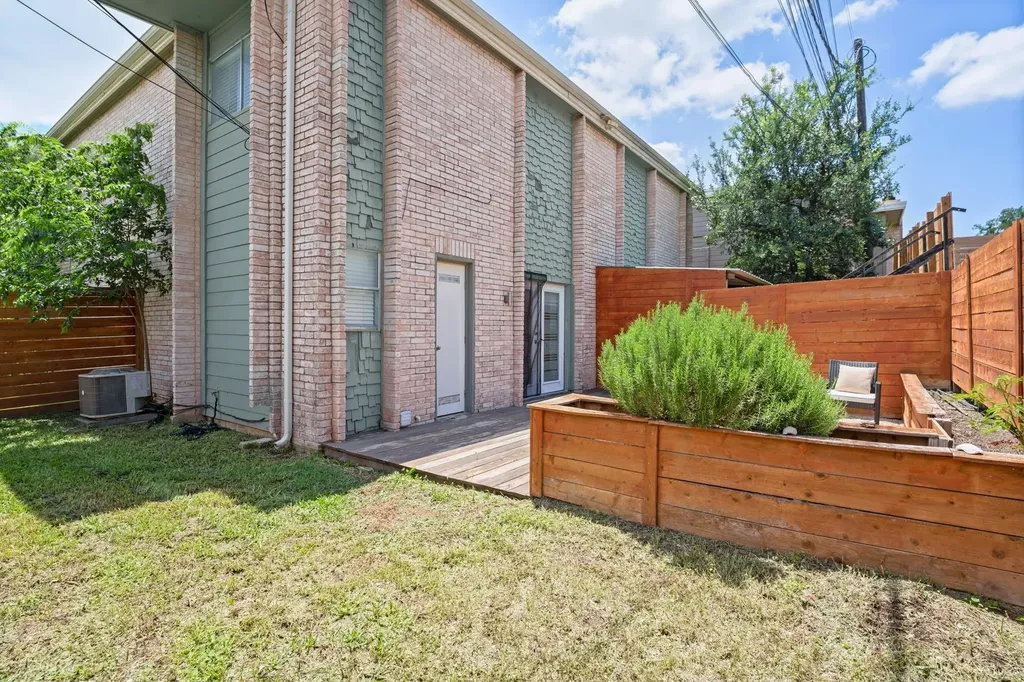 6410 Chimney Creek Circle Austin TX 78723