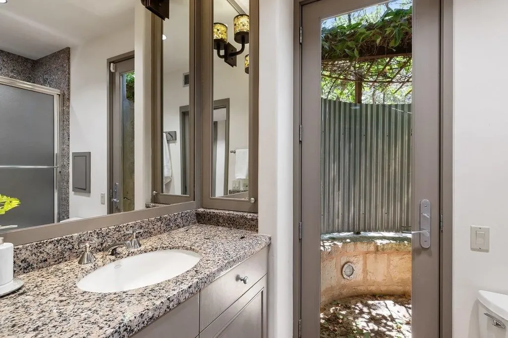 25014 Pedernales Canyon Trail Spicewood TX 78669