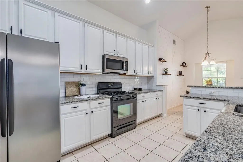 2912 Lynnbrook Drive Austin TX 78748