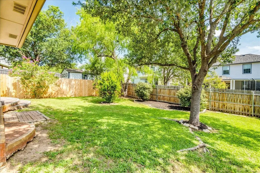 2912 Lynnbrook Drive Austin TX 78748