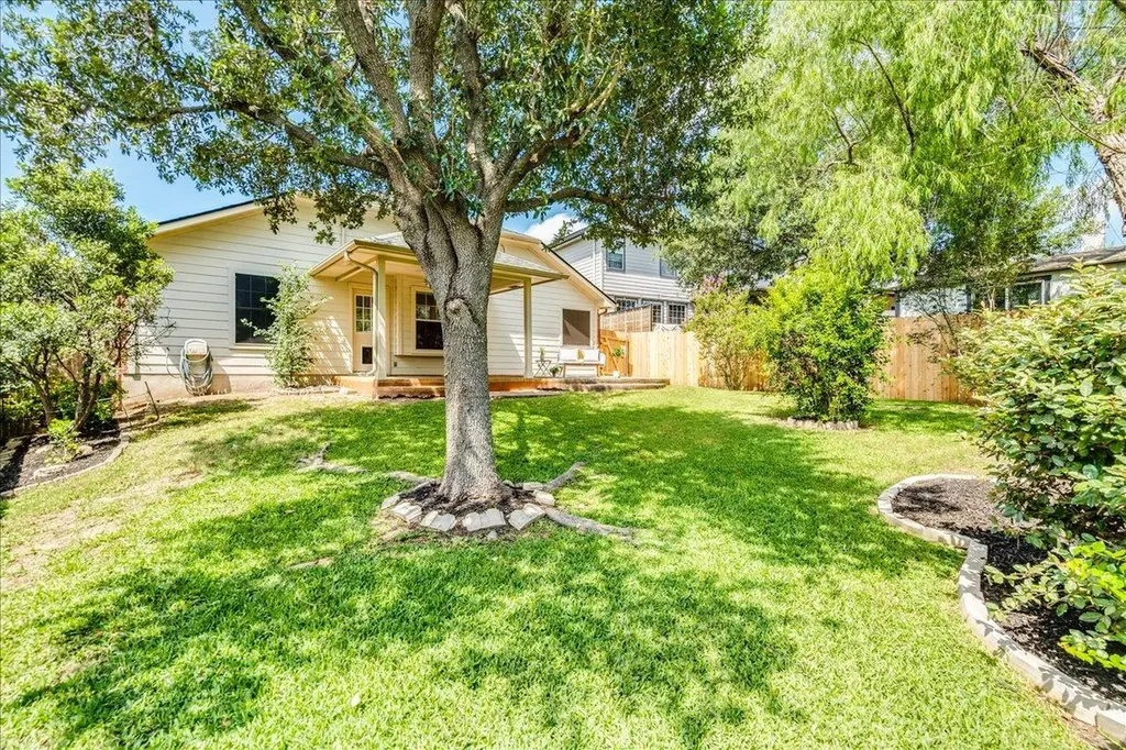 2912 Lynnbrook Drive Austin TX 78748