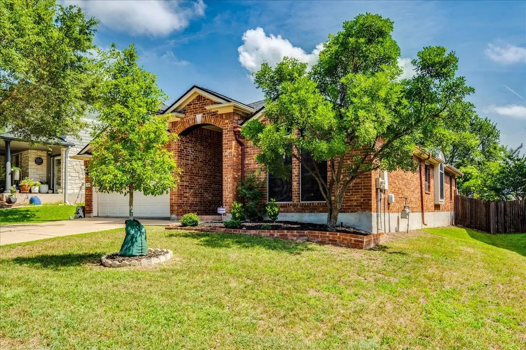 2912 Lynnbrook Drive Austin TX 78748