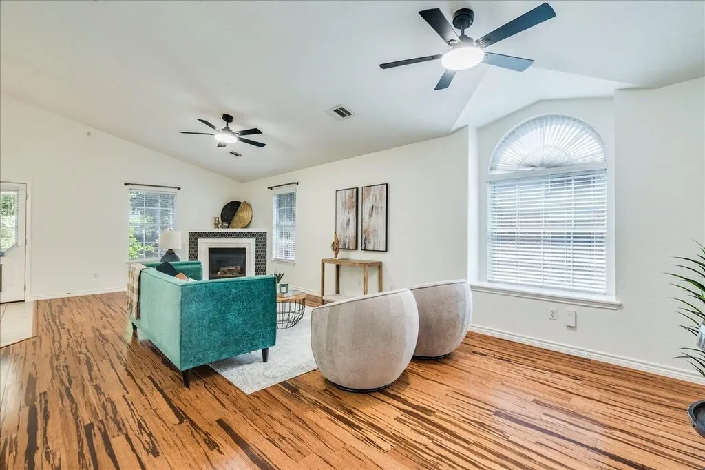 2912 Lynnbrook Drive Austin TX 78748