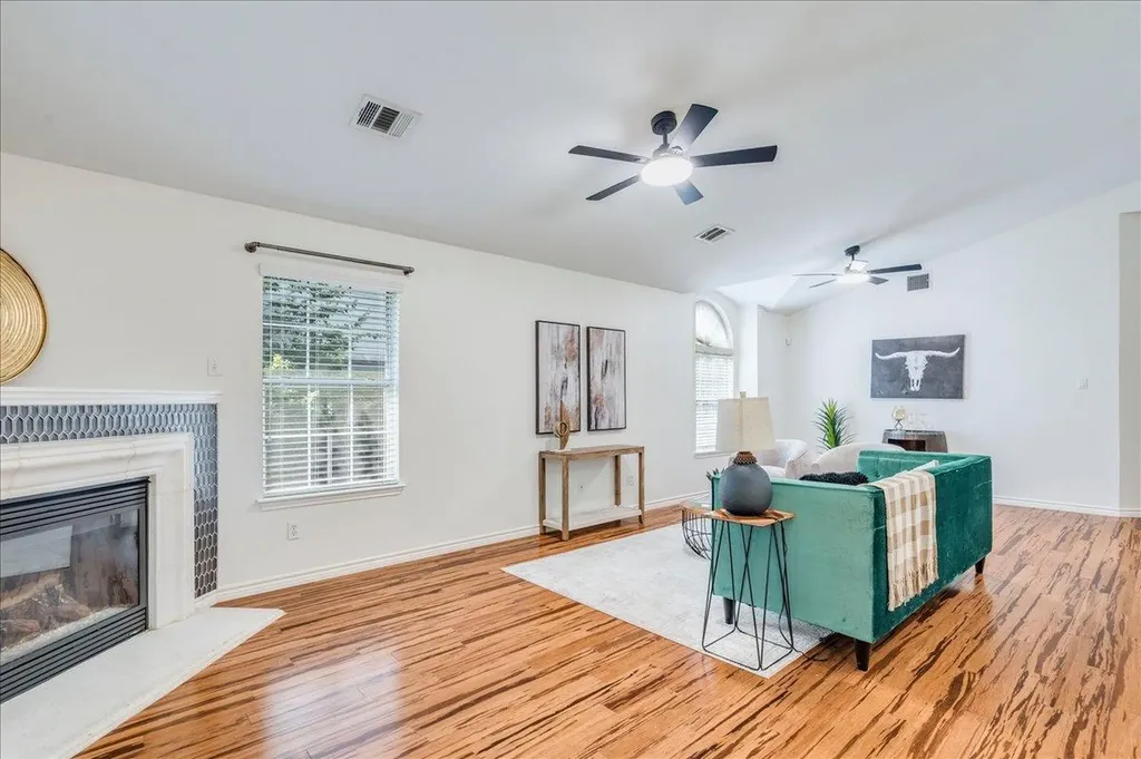 2912 Lynnbrook Drive Austin TX 78748
