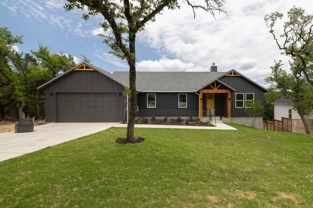 2807 Wilson Avenue Lago Vista TX 78645