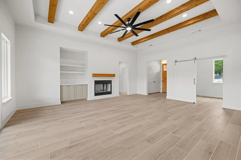 2807 Wilson Avenue Lago Vista TX 78645