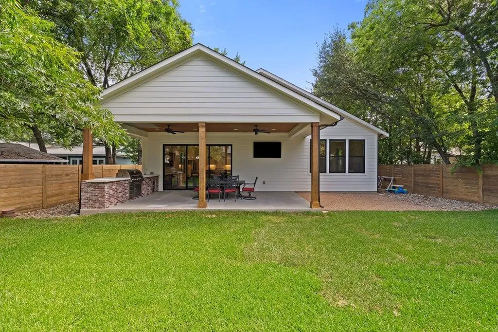1212 Madison Avenue Austin TX 78757