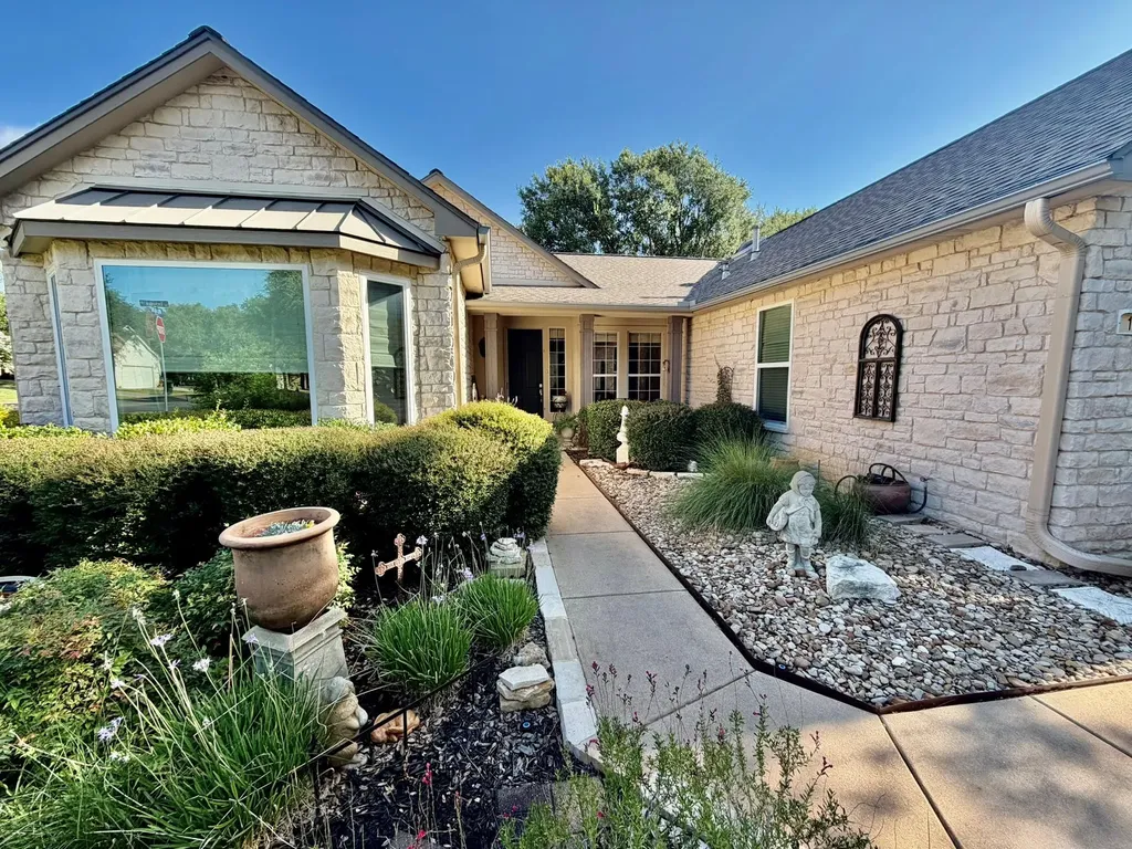100 Enchanted Drive Georgetown TX 78633