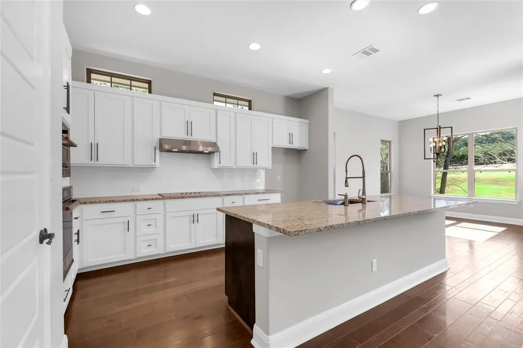 20701 Deep Creek Lago Vista TX 78645