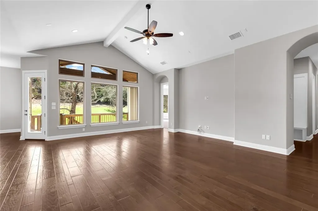 20701 Deep Creek Lago Vista TX 78645
