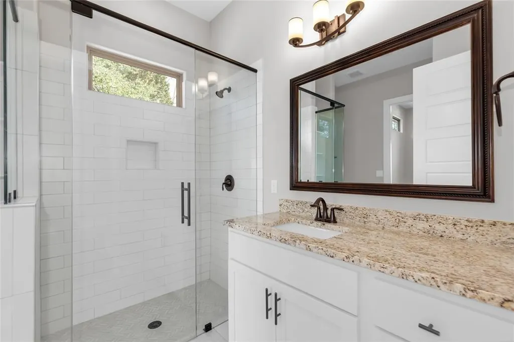 20701 Deep Creek Lago Vista TX 78645