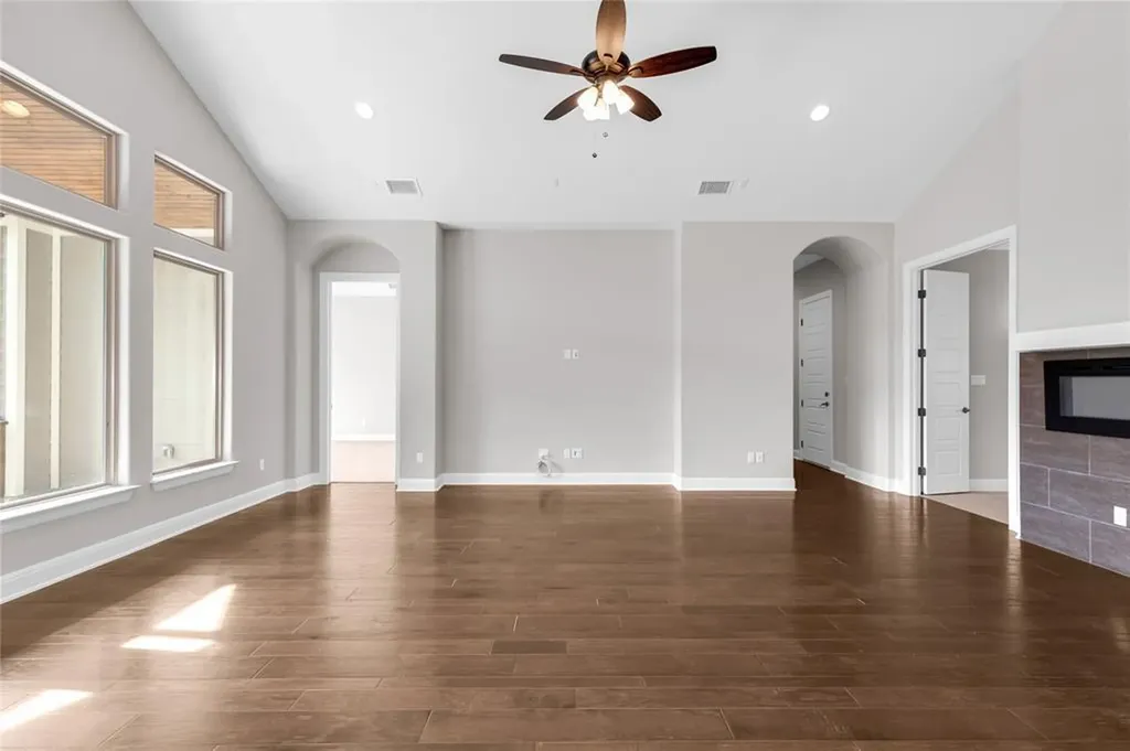 20701 Deep Creek Lago Vista TX 78645