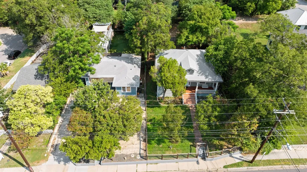 2102 E Martin Luther King Jr Boulevard Austin TX 78702