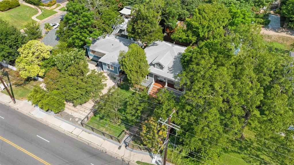 2102 E Martin Luther King Jr Boulevard Austin TX 78702