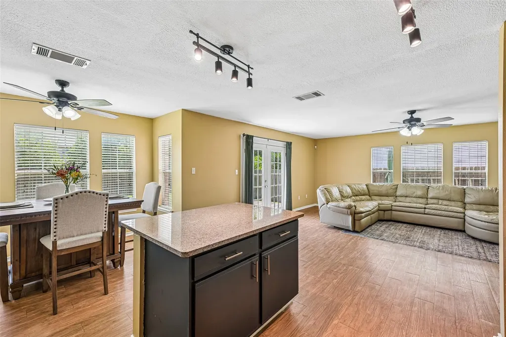 401 Emerald Fields Lane Kyle TX 78640