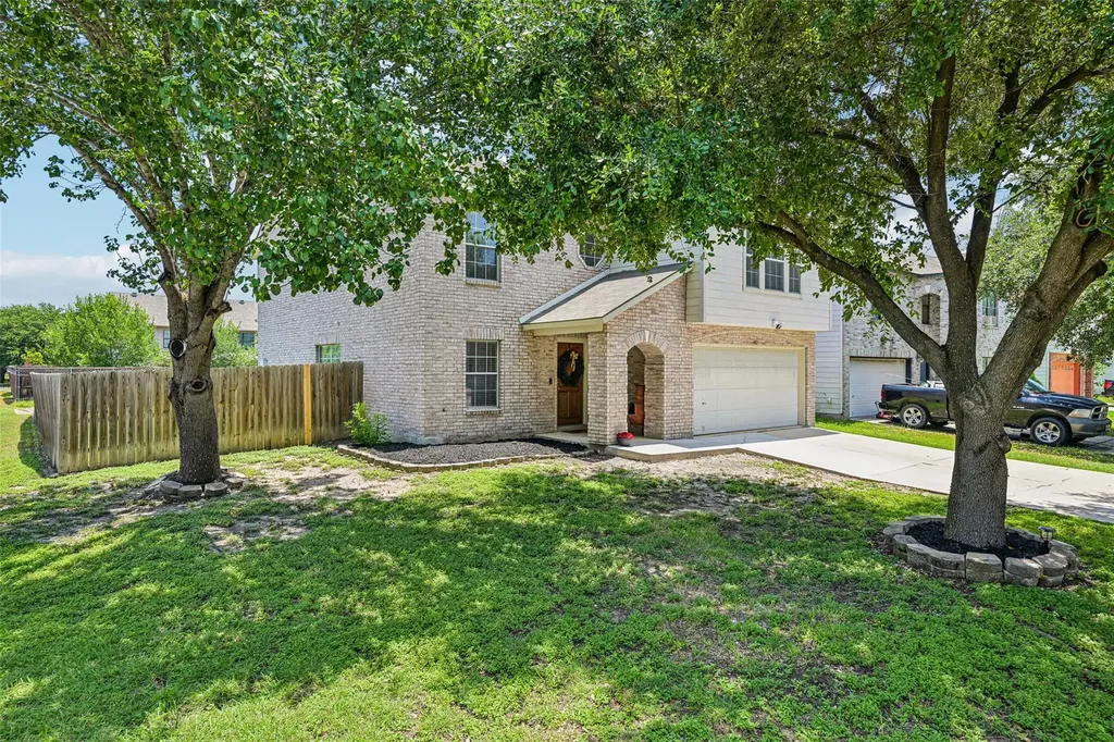 401 Emerald Fields Lane Kyle TX 78640