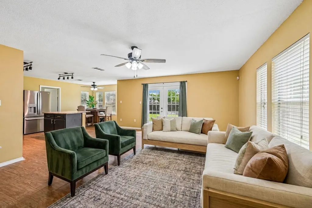 401 Emerald Fields Lane Kyle TX 78640