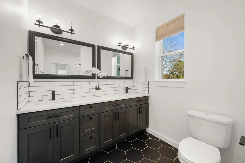 2302 Euclid Avenue Austin TX 78704