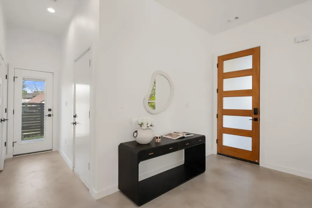 2302 Euclid Avenue Austin TX 78704