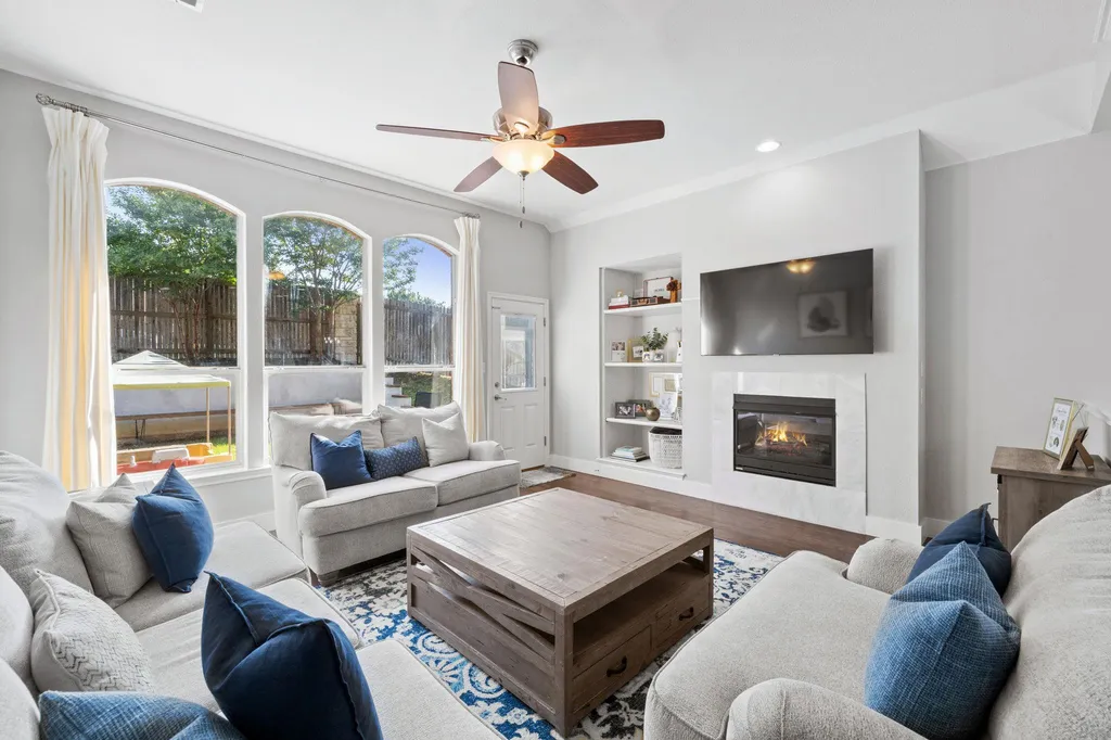 6800 La Concha Cove Austin TX 78749