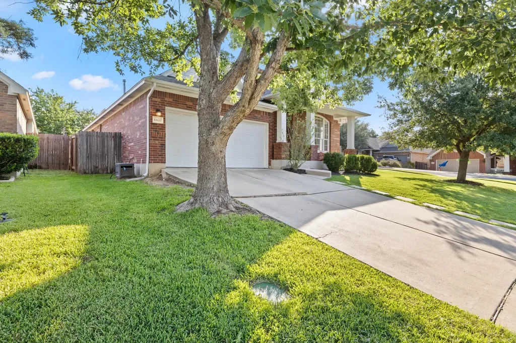 6800 La Concha Cove Austin TX 78749
