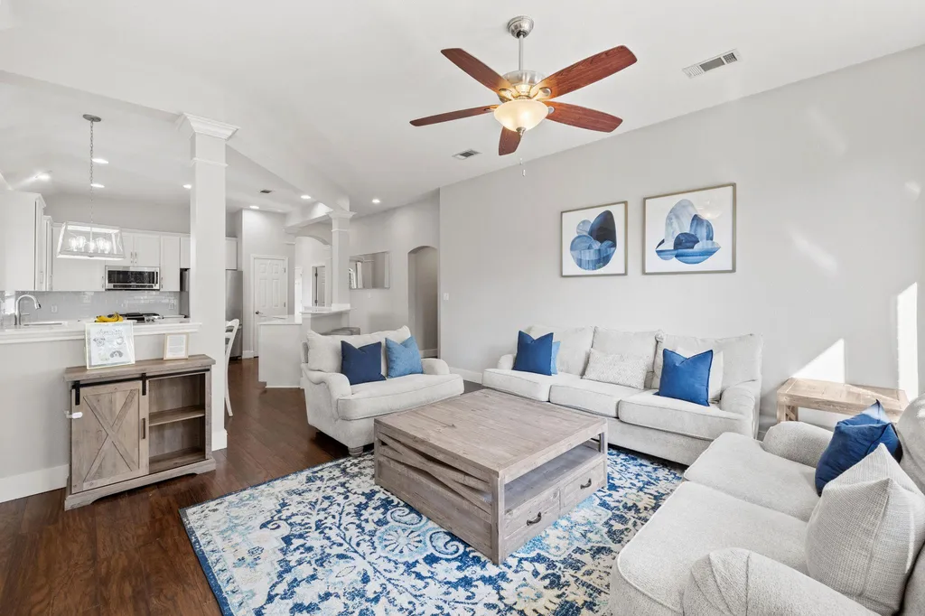 6800 La Concha Cove Austin TX 78749