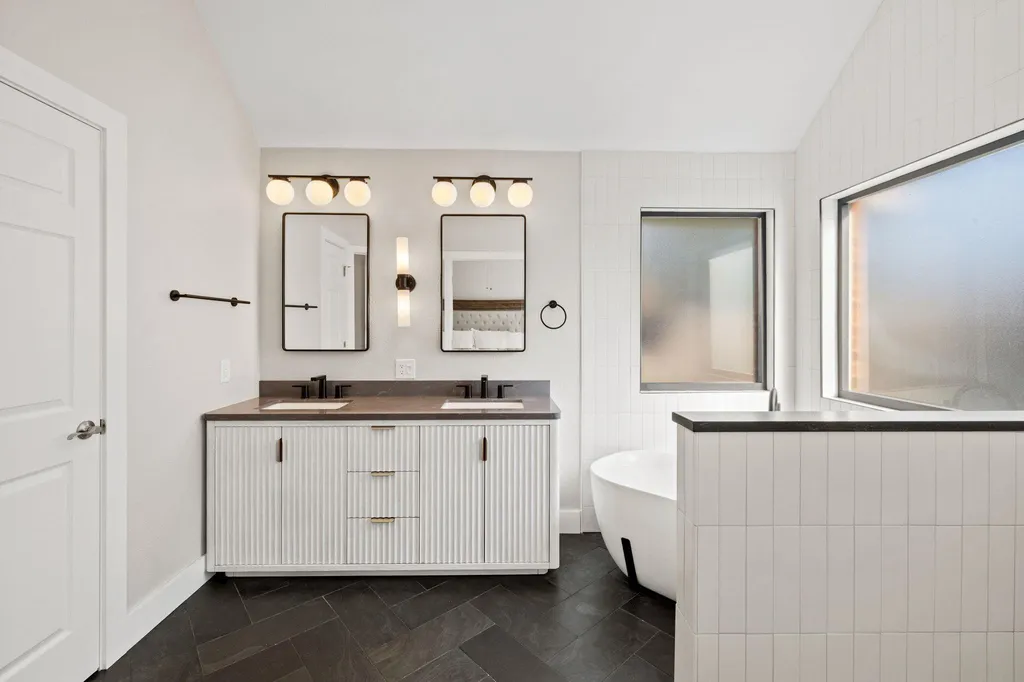 6800 La Concha Cove Austin TX 78749
