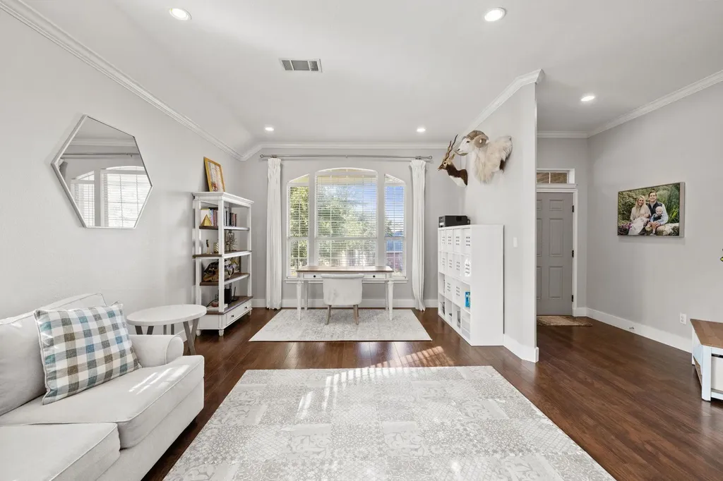 6800 La Concha Cove Austin TX 78749