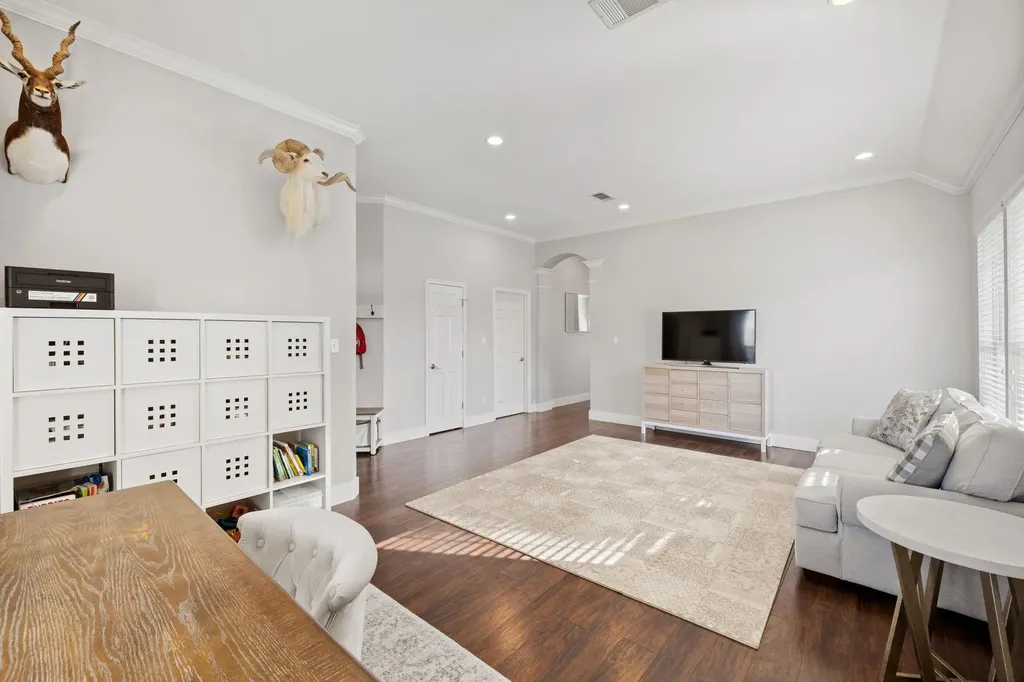 6800 La Concha Cove Austin TX 78749