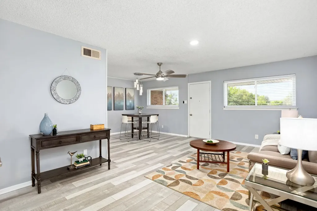 201 W Silver Sands Drive San Antonio TX 78216