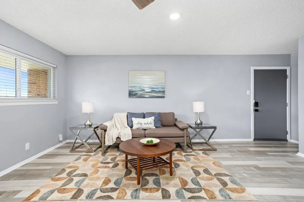201 W Silver Sands Drive San Antonio TX 78216