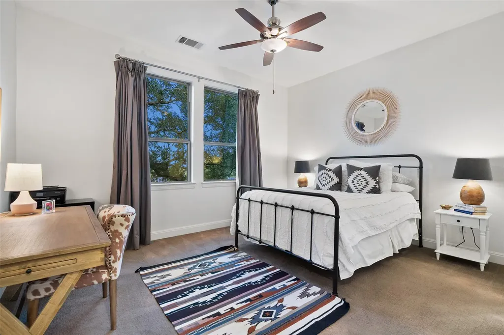 4113 Sugarloaf Drive Austin TX 78738