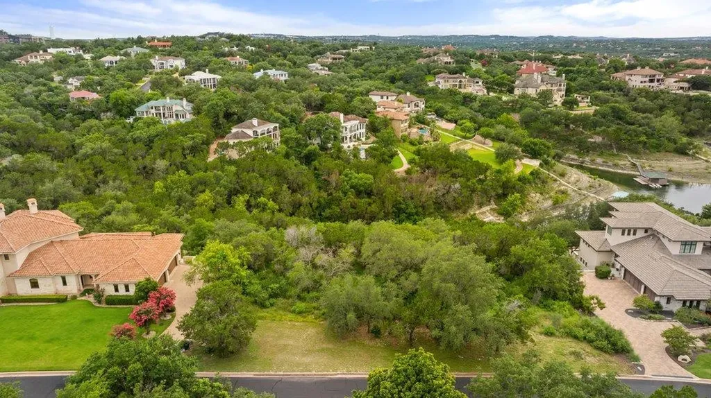 16009 Chateau Avenue Austin TX 78734