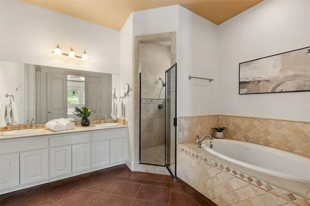 1906 Bee Creek Road Spicewood TX 78669