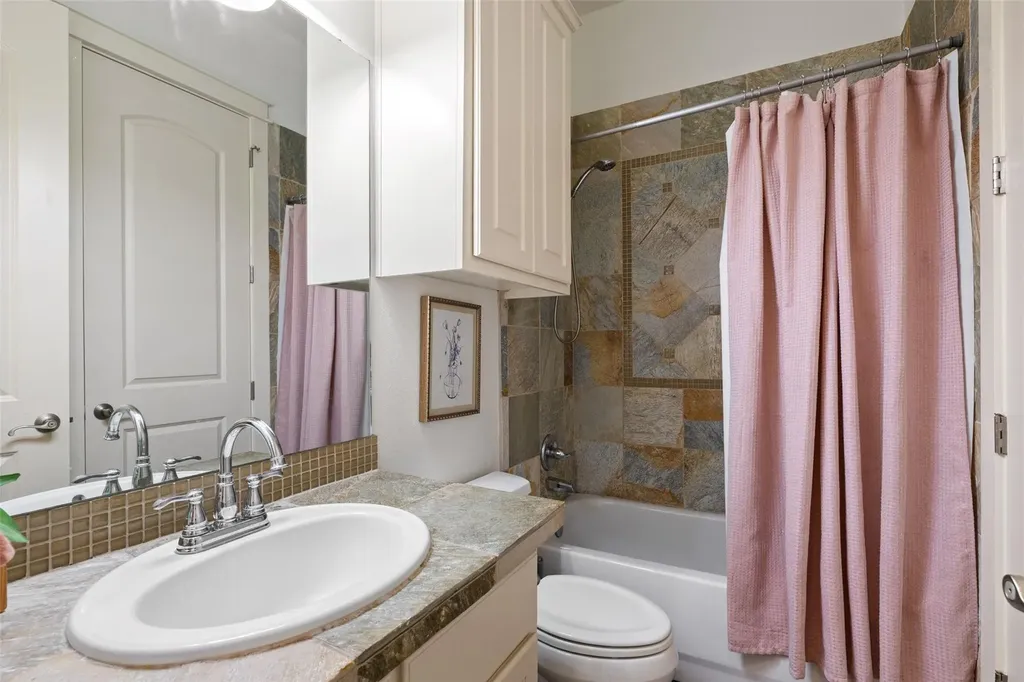 1906 Bee Creek Road Spicewood TX 78669