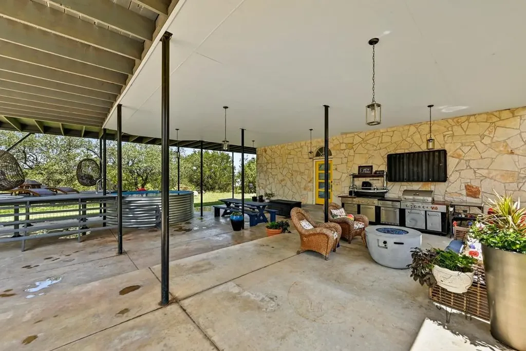 15813 Debba Drive Austin TX 78734