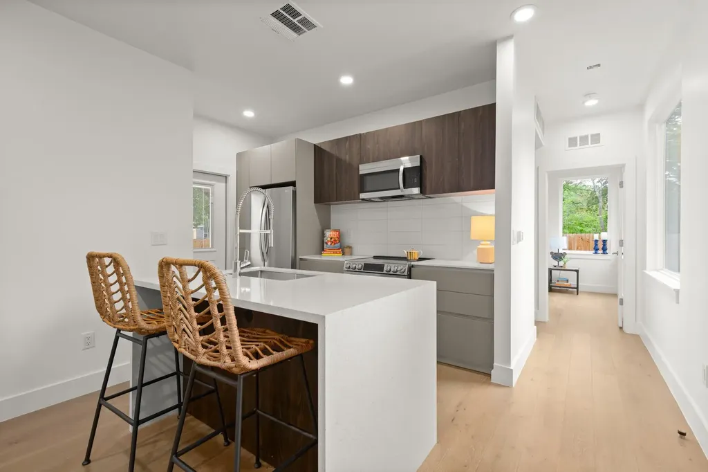 403 Middle Lane Austin TX 78753