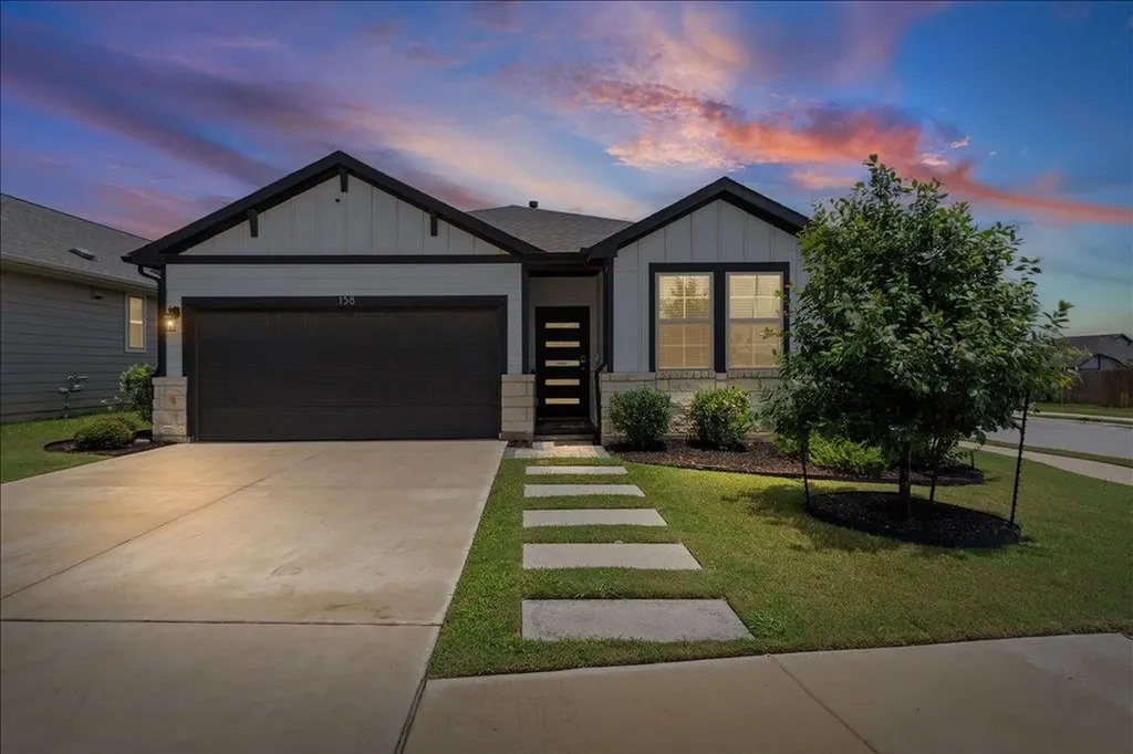 158 Gullivers Drive Elgin TX 78621