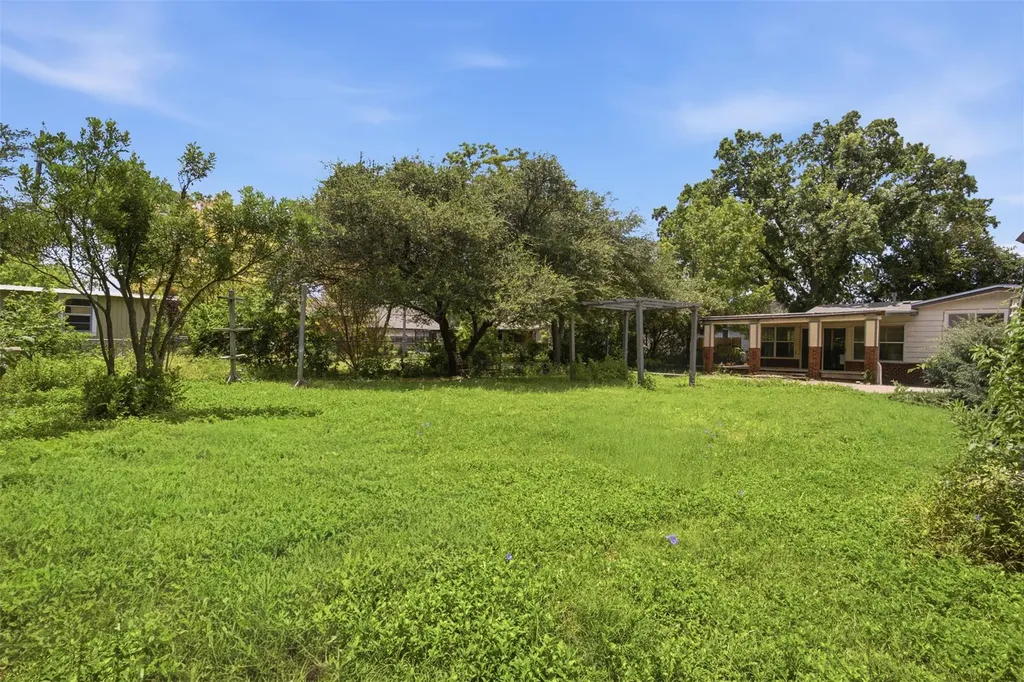 1410 Wooten Drive Austin TX 78757