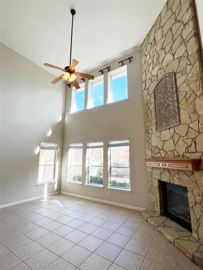 2443 Salorn Way Round Rock TX 78681