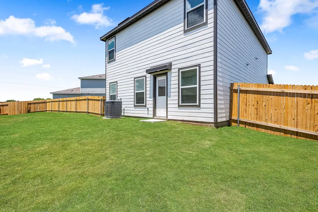 14512 Wahlbergs Way Elgin TX 78621