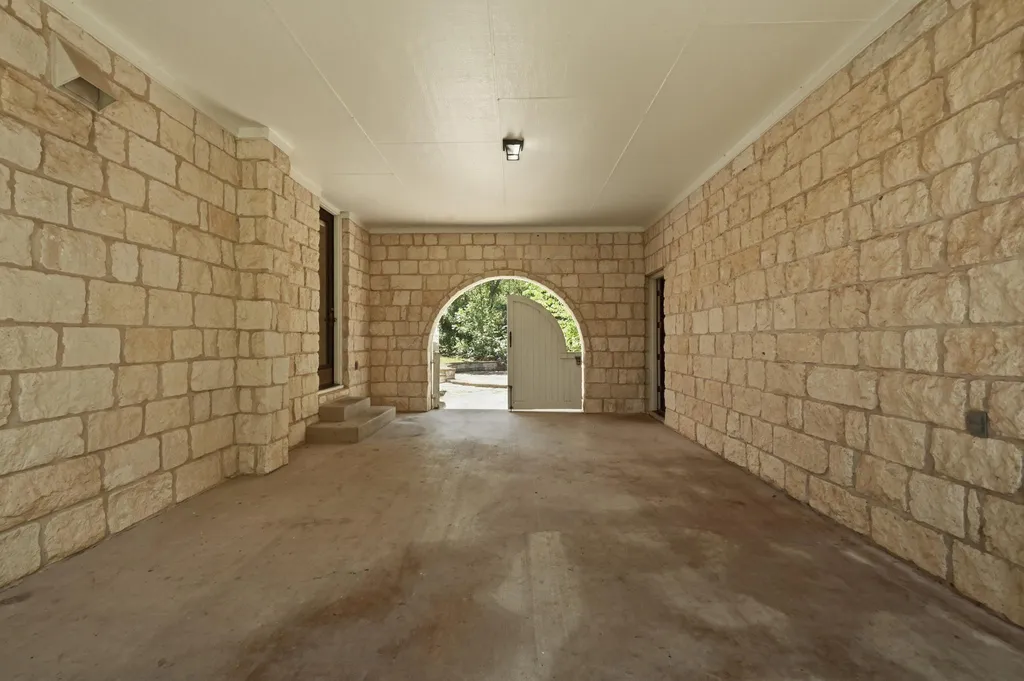 850 Jerrys Lane Buda TX 78610