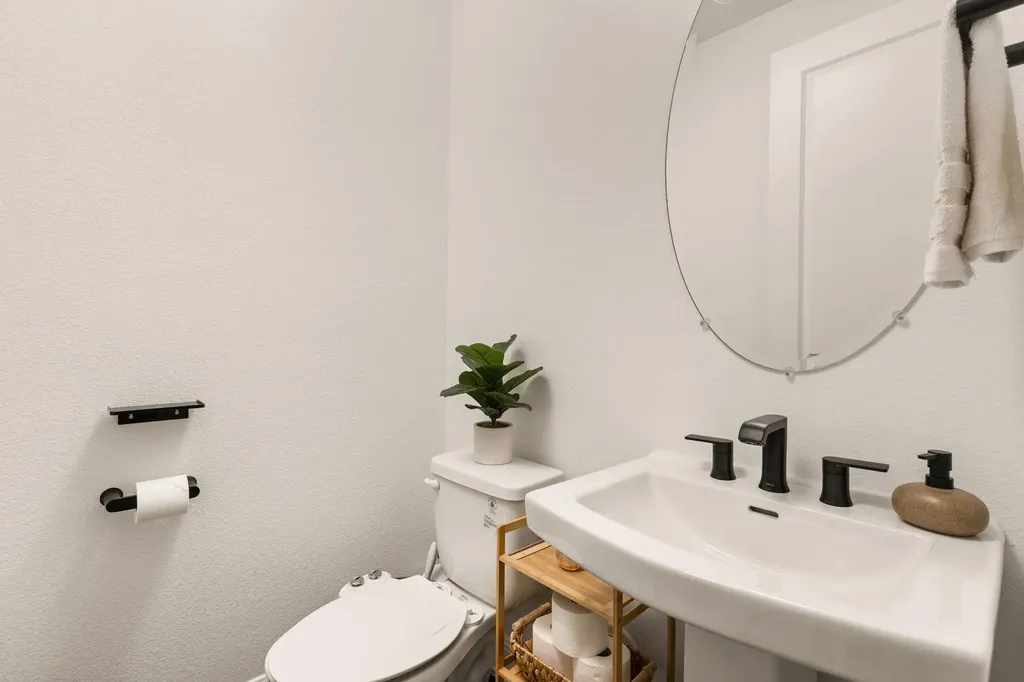 2132 Cavara Cove Leander TX 78641