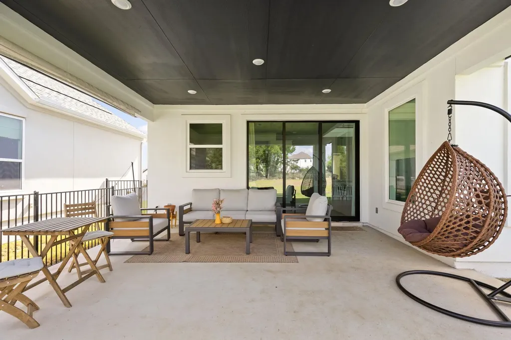 2132 Cavara Cove Leander TX 78641