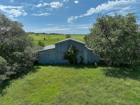 4739 Creamer Creek Road La Grange TX 78945