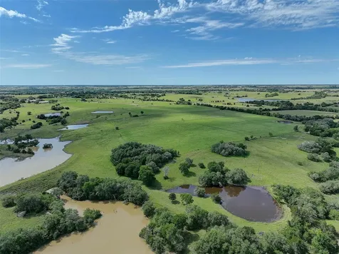 4739 Creamer Creek Road La Grange TX 78945