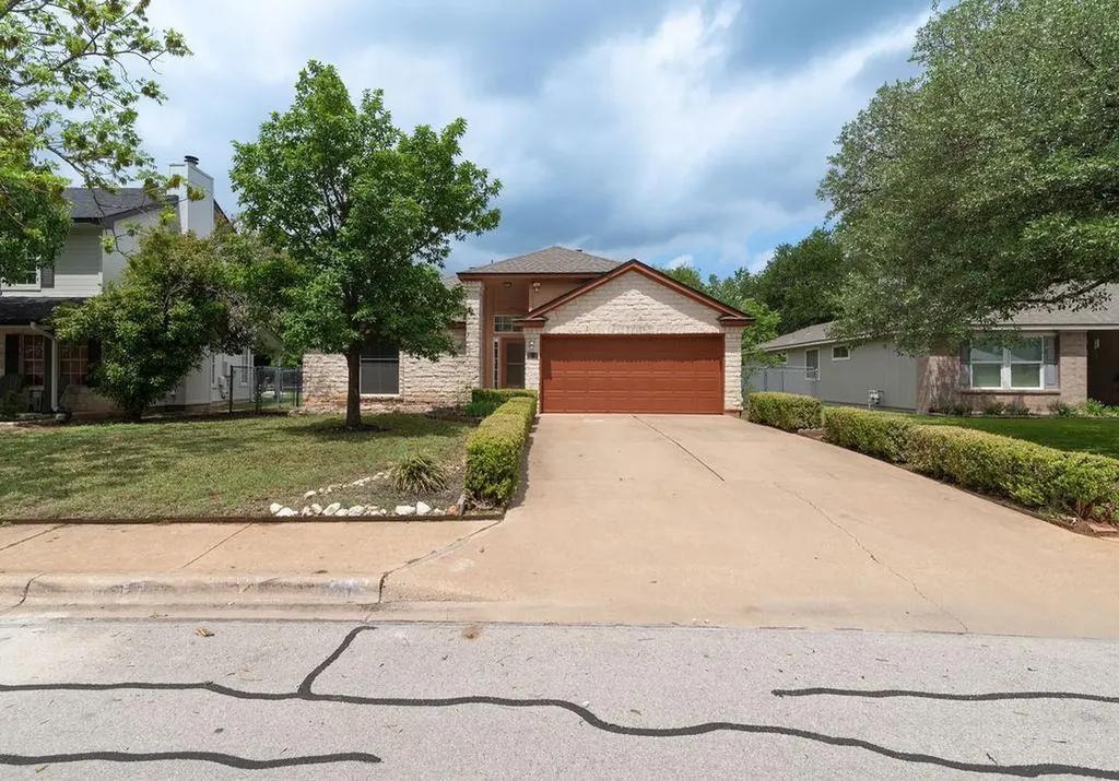1902 Hollow Tree Boulevard Round Rock TX 78681