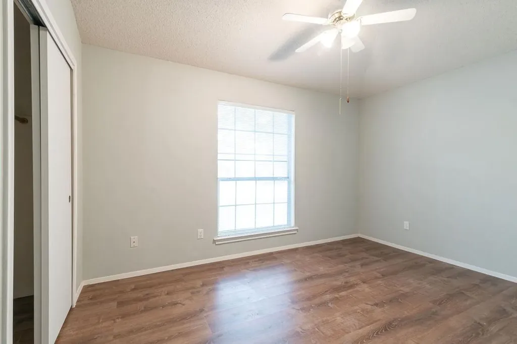 1902 Hollow Tree Boulevard Round Rock TX 78681
